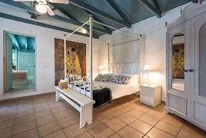 Sarakino The House of Literature