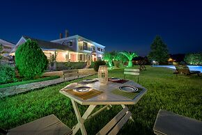 Sarakino The House of Literature