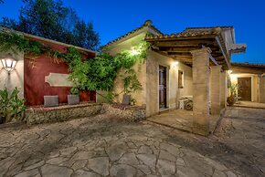 Sarakino The House of Literature