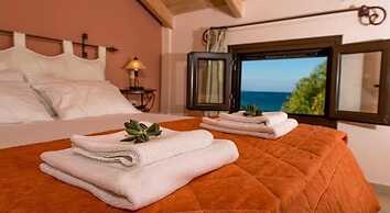 Argo Maisonettes & Suites