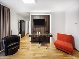 sevenDays Hotel BoardingHouse