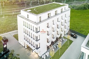 sevenDays Hotel BoardingHouse