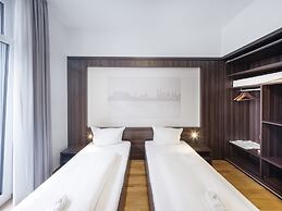 sevenDays Hotel BoardingHouse