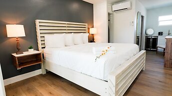 Ivory Sands Beach Suites