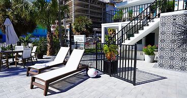 Ivory Sands Beach Suites