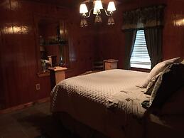 Whip Or Wheel Cabins