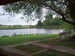 Whip Or Wheel Cabins