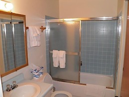 357 Ala-Wai Unit 209