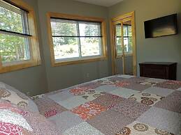 Angel Rock Waterfront Cottages and Vacation Homes