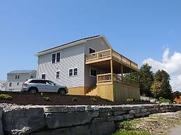 Angel Rock Waterfront Cottages and Vacation Homes