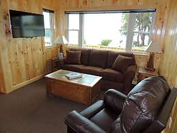 Angel Rock Waterfront Cottages and Vacation Homes