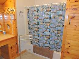 Angel Rock Waterfront Cottages and Vacation Homes