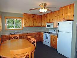 Angel Rock Waterfront Cottages and Vacation Homes