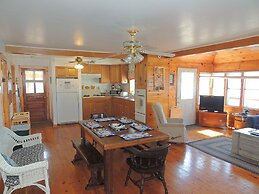 Angel Rock Waterfront Cottages and Vacation Homes