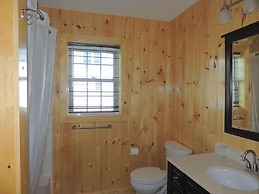 Angel Rock Waterfront Cottages and Vacation Homes