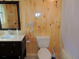 Angel Rock Waterfront Cottages and Vacation Homes