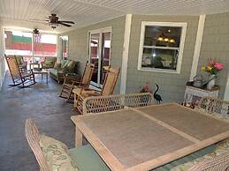 Angel Rock Waterfront Cottages and Vacation Homes