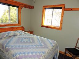 Angel Rock Waterfront Cottages and Vacation Homes