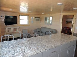 Angel Rock Waterfront Cottages and Vacation Homes