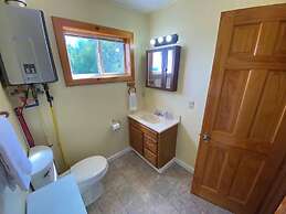 Angel Rock Waterfront Cottages and Vacation Homes