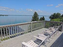 Angel Rock Waterfront Cottages and Vacation Homes