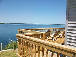 Angel Rock Waterfront Cottages and Vacation Homes