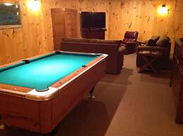 Angel Rock Waterfront Cottages and Vacation Homes