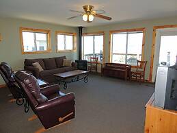 Angel Rock Waterfront Cottages and Vacation Homes