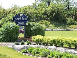 Angel Rock Waterfront Cottages and Vacation Homes