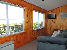 Angel Rock Waterfront Cottages and Vacation Homes