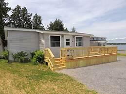 Angel Rock Waterfront Cottages and Vacation Homes