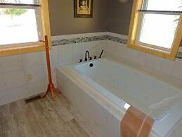 Angel Rock Waterfront Cottages and Vacation Homes