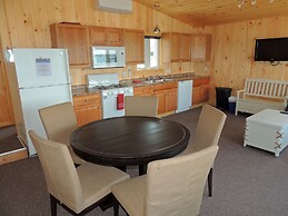 Angel Rock Waterfront Cottages and Vacation Homes