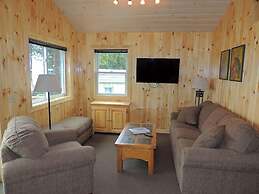 Angel Rock Waterfront Cottages and Vacation Homes