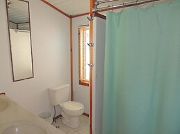 Angel Rock Waterfront Cottages and Vacation Homes