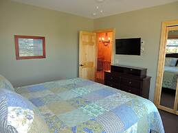 Angel Rock Waterfront Cottages and Vacation Homes