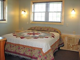 Angel Rock Waterfront Cottages and Vacation Homes