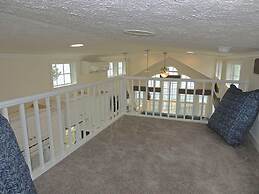 Angel Rock Waterfront Cottages and Vacation Homes