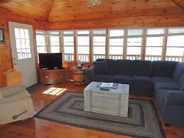 Angel Rock Waterfront Cottages and Vacation Homes