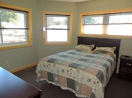 Angel Rock Waterfront Cottages and Vacation Homes