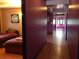 Teeraya Boutique Guesthouse - Hostel