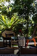 MO River House