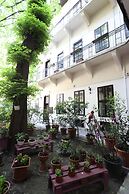 Amber Gardenview Studios