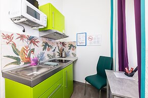 Amber Gardenview Studios