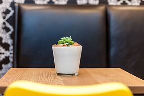 107 Dorpstraat Boutique Hotel