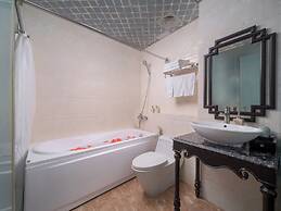 Hanoi Chic Boutique Hotel