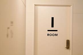 Hostel and Dining Tanga Table