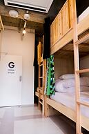 Hostel and Dining Tanga Table