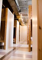 Hostel and Dining Tanga Table