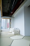 Hostel and Dining Tanga Table